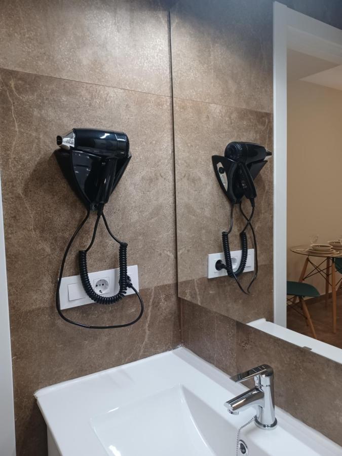 Apartamento Acogedor Junto A Calle Betis, Triana-Los Remedios Sevilla Exterior foto